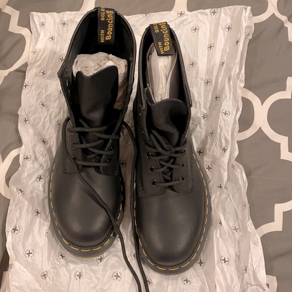 Dr. Martens 1460 8-Eye Greasy Boot - Black